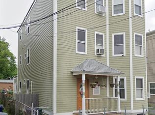 124 Buttonwood St FLOOR 3, Dorchester, MA 02125