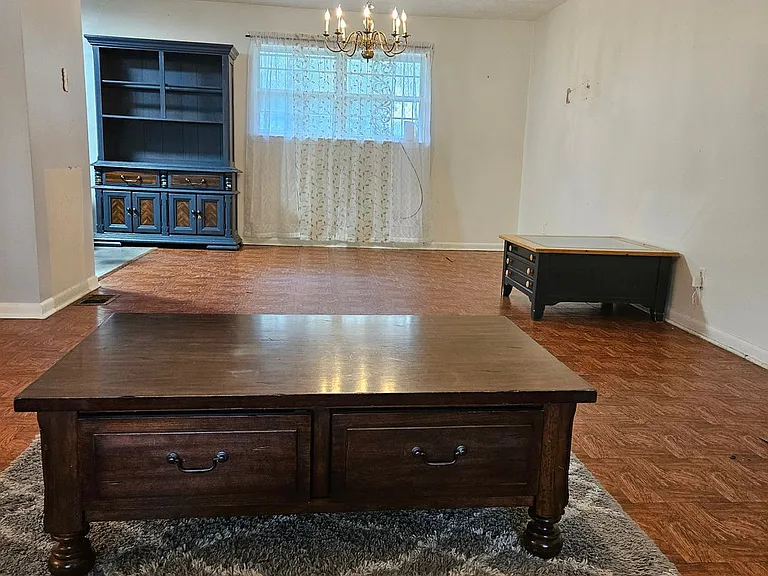 840 W Shelby Dr — Photo 5