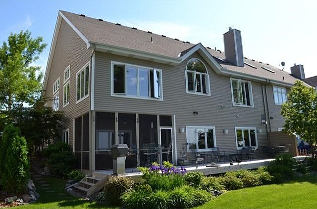 This lake home has been lovingly maintained by the original owners. Simply move in your furniture and begin to enjoy all that Lake Minnetonka has to offer!