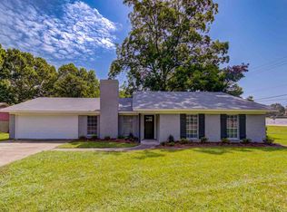 801 Longwood Pl, Clinton, MS 39056