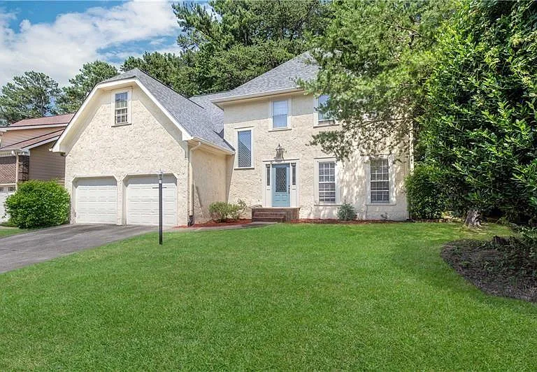 919 Bridgegate Dr NE — Photo 3