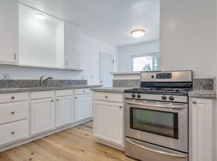 1208 Mercedes Ln, Santa Barbara, CA 93101