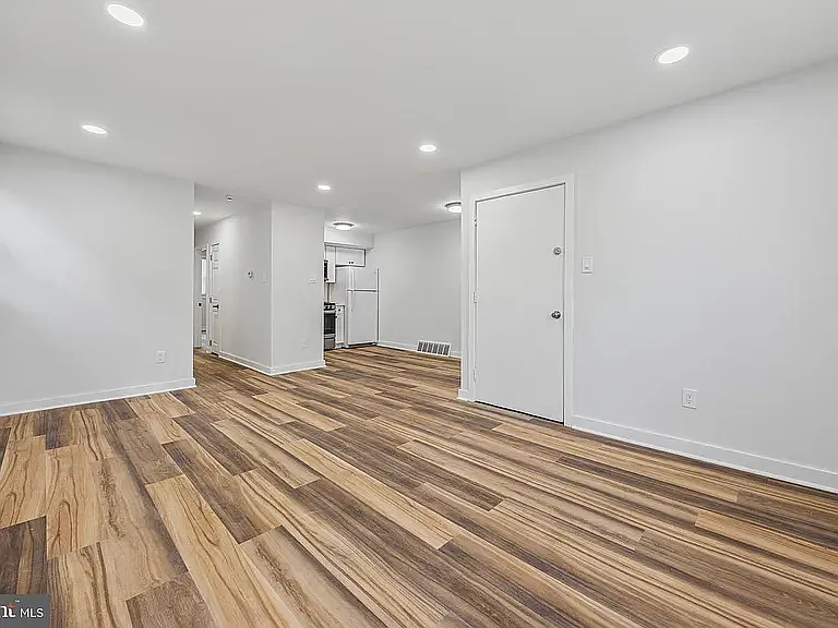 7028 Valley Ave #1 — Photo 9
