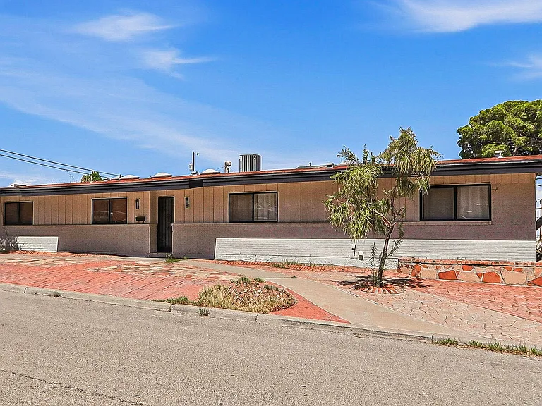 2801 Polk Ave — Photo 3