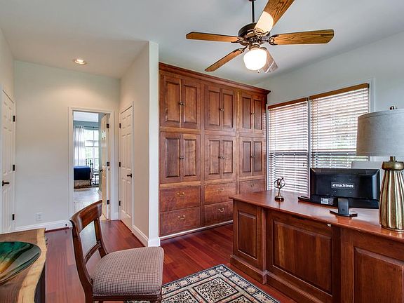 5th image of 505 Sandpiper Cir