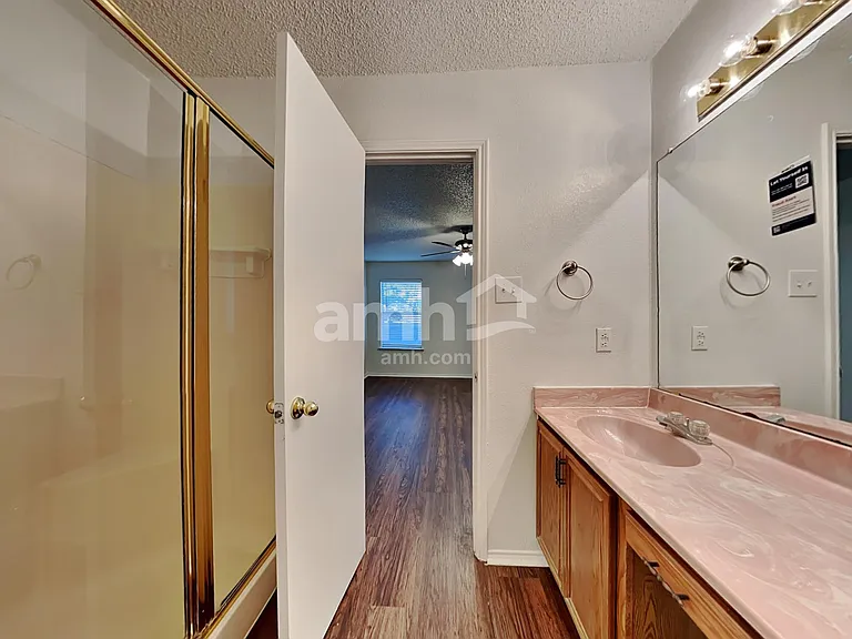 6404 Fern Meadow Dr — Photo 12
