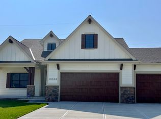 20505 Ogden St, Elkhorn, NE 68022