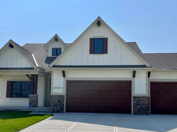 20505 Ogden St, Elkhorn, NE 68022