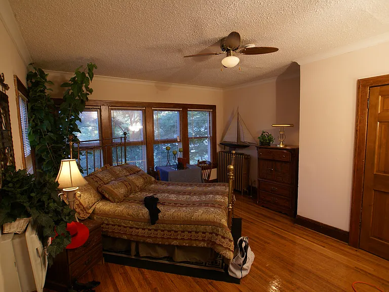 Phillips Park Apartments — Photo 18