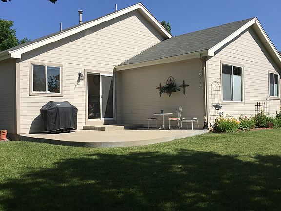 Back view/patio/huge yard