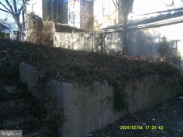 4946 N Uber St, Philadelphia, PA 19141