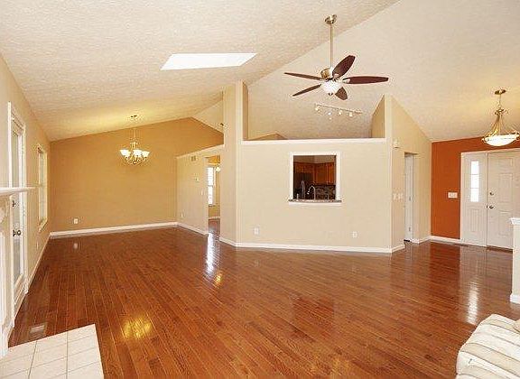 3rd image of 1094 Beaconway