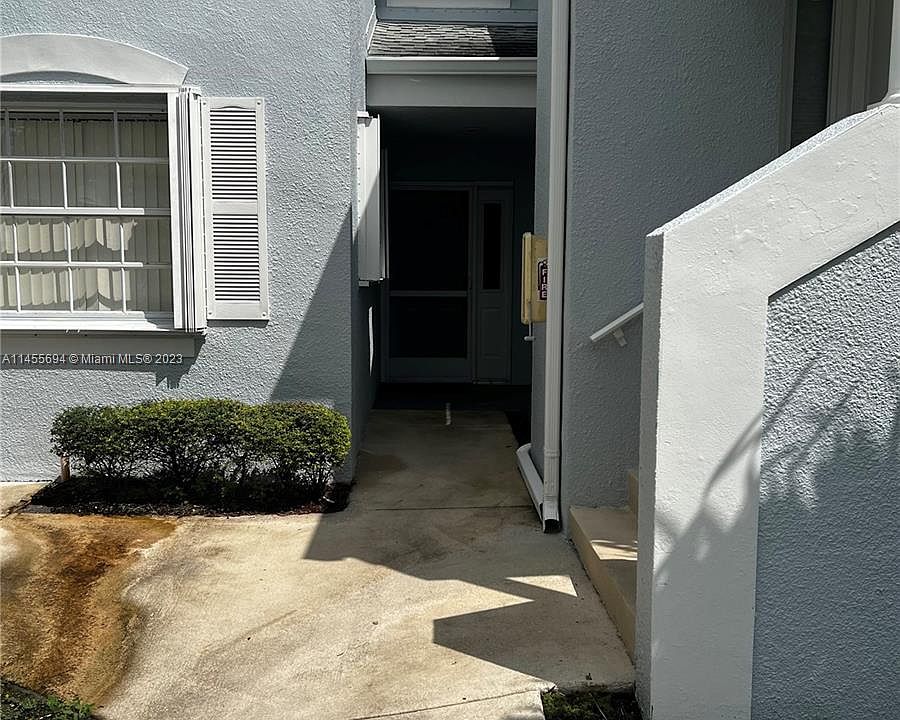 1st image of 2631 SE 19th Ct #104-C