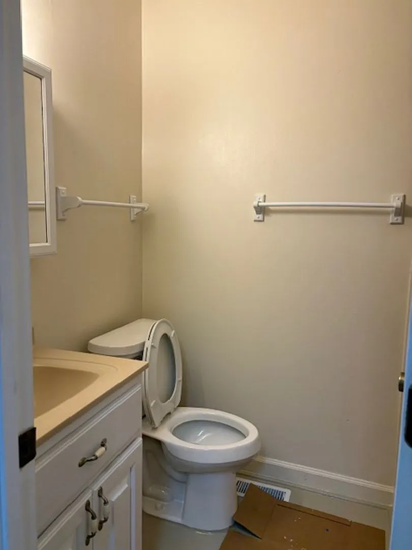 3-Bedroom, 2-Bath Brick Home — Photo 4