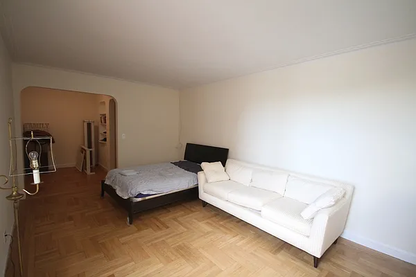 Sold by Galia Antebi, LREB | media 13