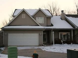 301 Arbordale Dr, Valparaiso, IN 46383
