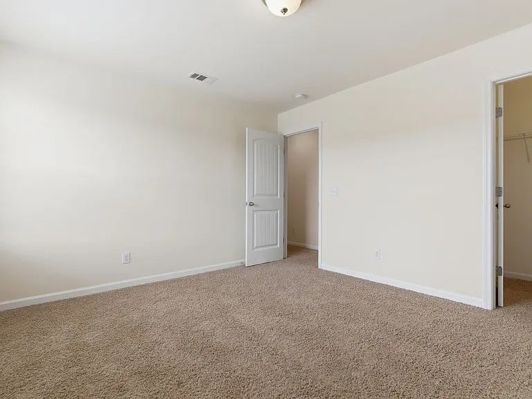 1672 Stonewater Dr — Photo 29
