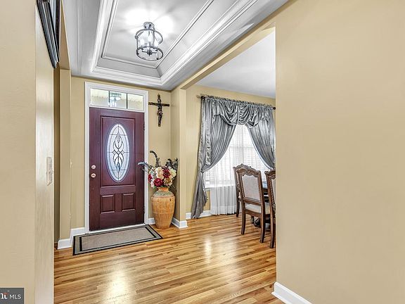 2nd image of 4141 Philena St