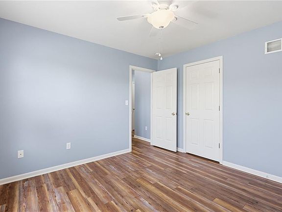 4th image of 1803 Villa Dr