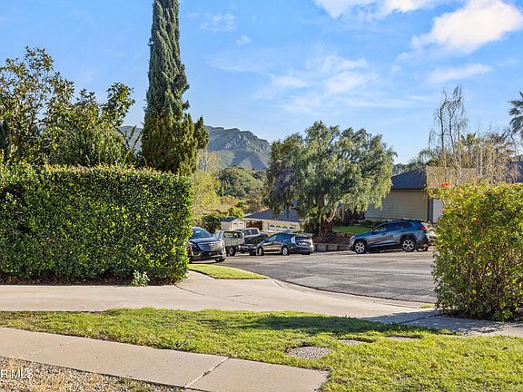 4th image of 326 S Longwood Ct