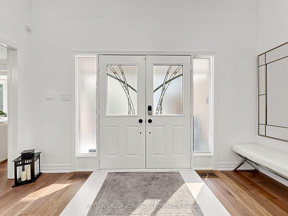 2nd image of 48 Petch Cres