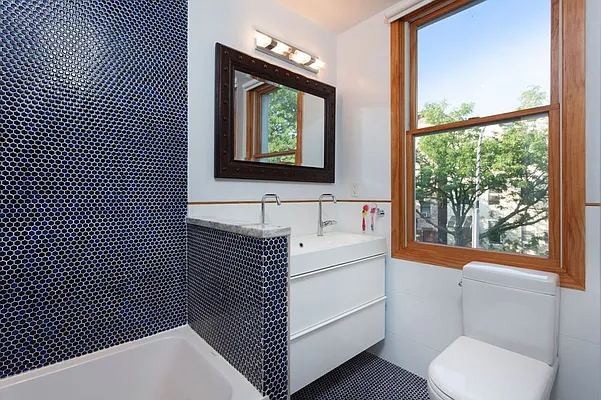 Sold by Engel and Völkers Brownstone Brooklyn | media 6