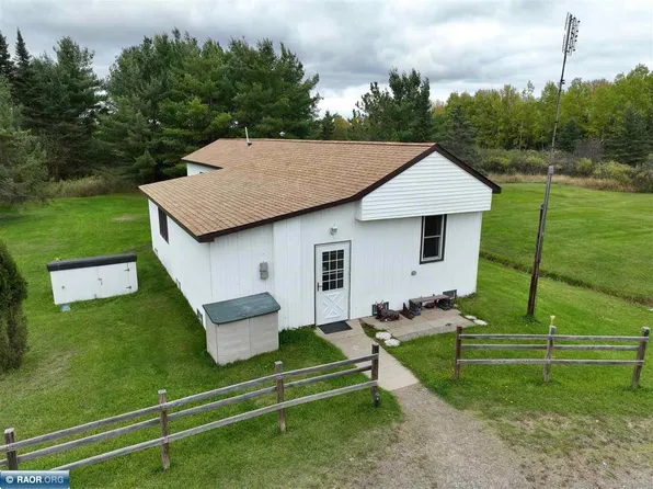 2677 Greenfield Dr, Zim, MN 55738