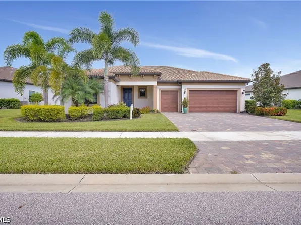 11752 Bowes Cir, Fort Myers, FL 33913