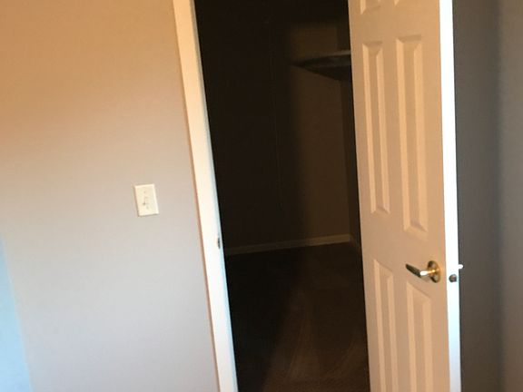 5th image of 2611 Guthrie Ave N