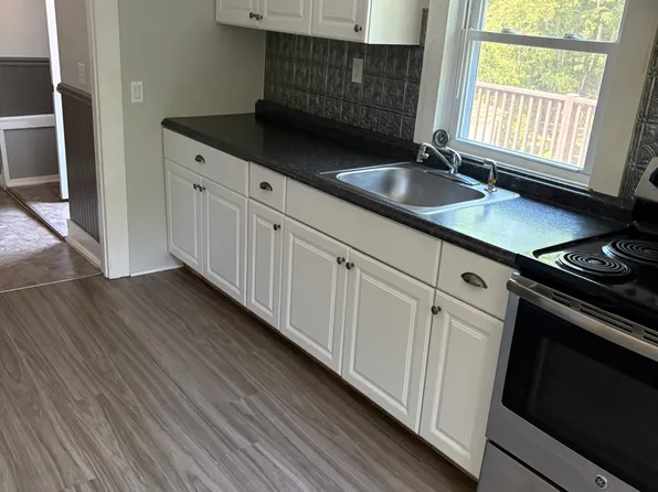 145 Hunns Lake Rd APT 5, Stanfordville, NY 12581