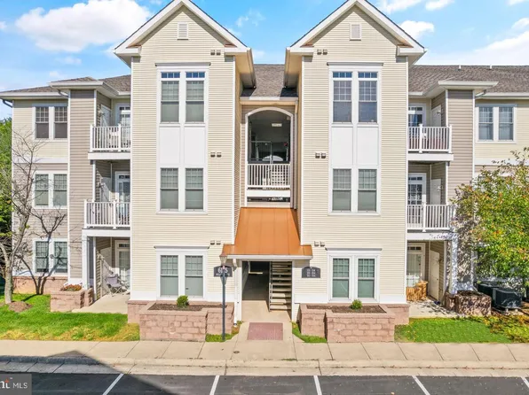 6185 Willow Pl APT 206, Bealeton, VA 22712