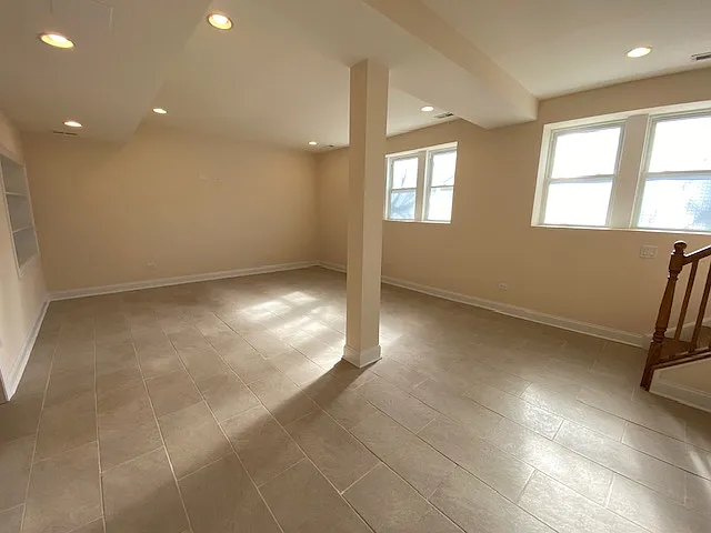1342 W Howard St #1 — Photo 13