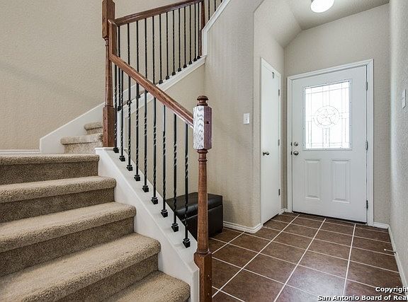 3rd image of 10339 Rosewood Crk