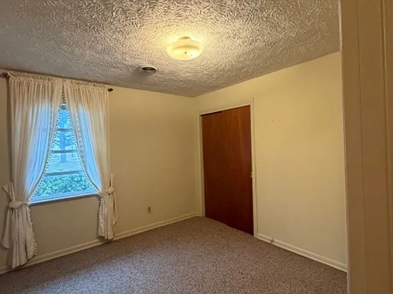 1701 Westside Dr — Photo 12