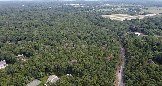 2nd image of 29 Old Northwest Rd