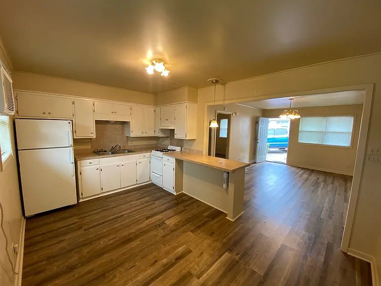 606 S Trenton St #5 — Photo 1