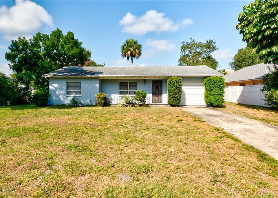1st image of 2363 De Soto Ave
