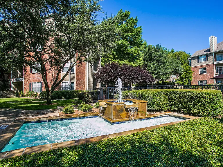 Extensively Landscaped Lawns and Courtyards