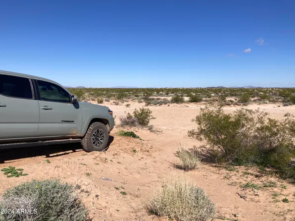 50995 E 69TH Street #0, Bouse, AZ 85325