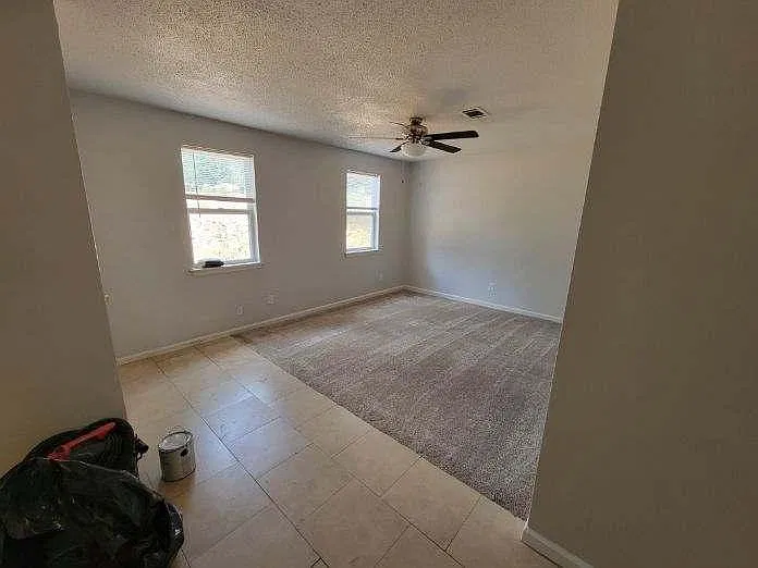 2 bed, 900 sqft, $850 — Photo 2