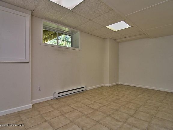 5th image of 212 Park Edge Ln Building E