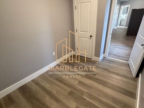 5th image of 618 S Orange Ave #5D