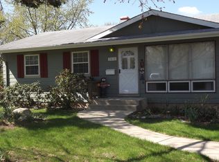 7616 Walnut Ave, Woodridge, IL