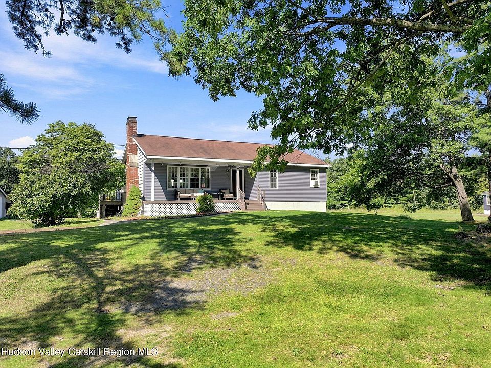 1st image of 39 Columbia Avenue