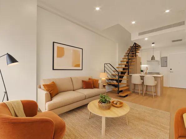 81-07 Kew Gardens Road image 1 of 7