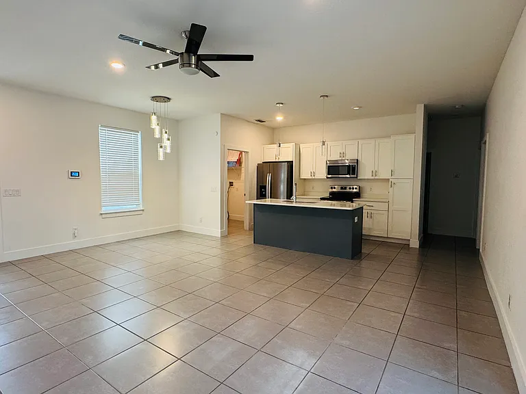 1245 James Ln — Photo 5