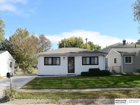 1210 N 54th St, Lincoln, NE 68504