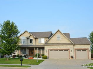 6714 N Basket Oak Dr, Edwards, IL 61528