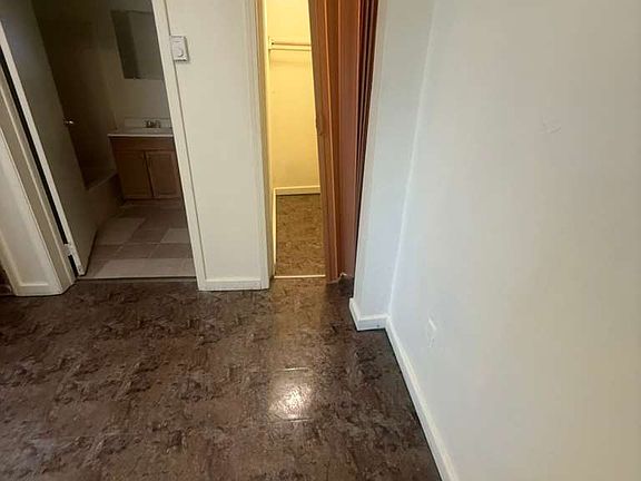 5th image of 1395 E Delavan Ave APT 1