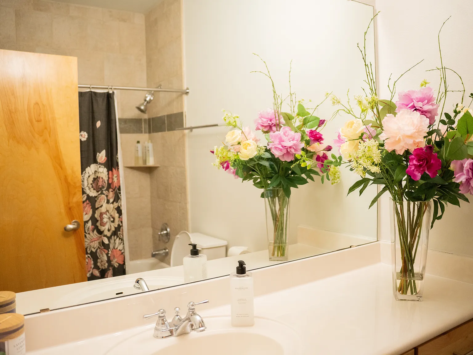 1 bed, 1.5 bath, 1836 sqft, $1,500 — Photo 4